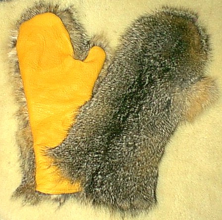 greyfoxelkmittens.jpg